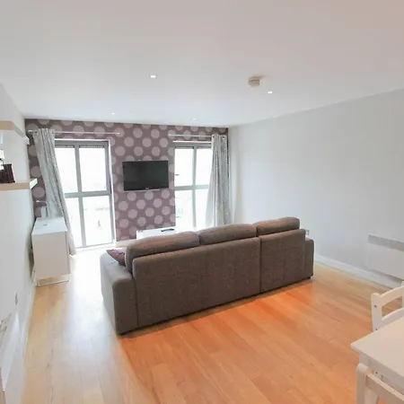 City Centre One Bedroom Apartment- Hopewell *